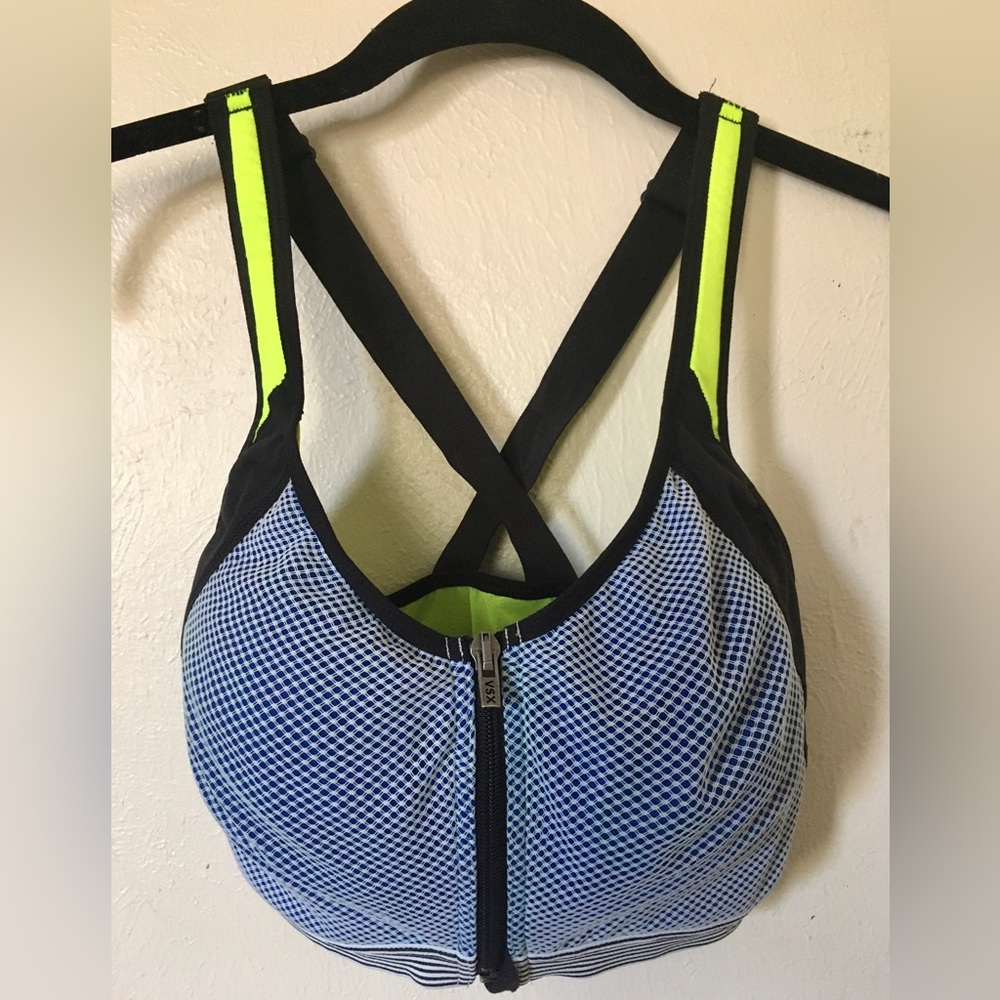 VSX Victoria’s Secret The Knockout High Impact Mesh Sports Bra 32DD